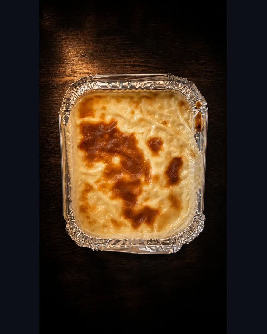 Oven-baked Turkish rice pudding