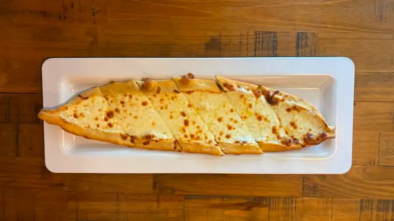 Peynirli Pide (Cheese Pide)